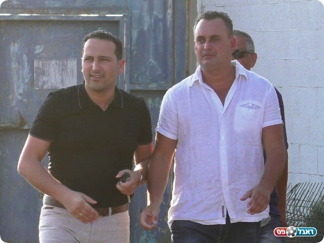 רגעים לא פשוטים גם עבורם. פרי ואיילון (שקד מורג)